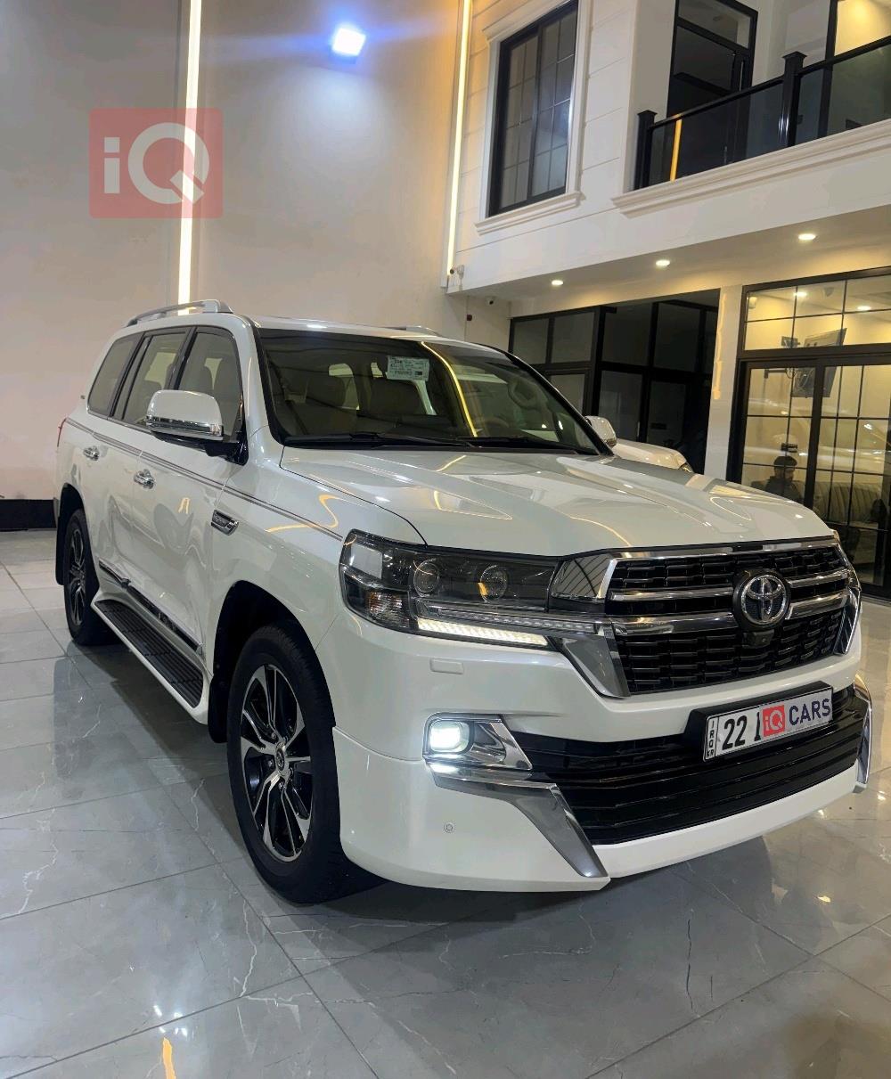 تويوتا لاندكروزر